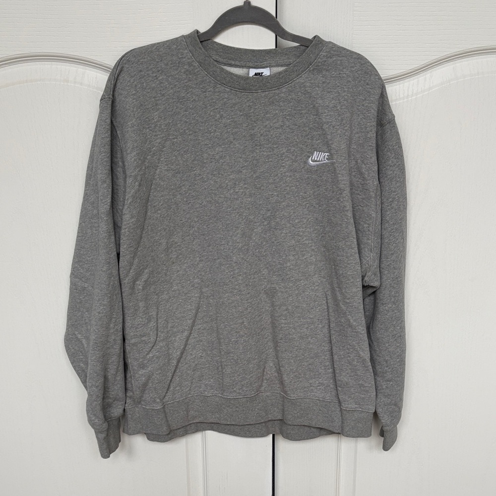 Nike Gray Pullover Crewneck Sweatshirt